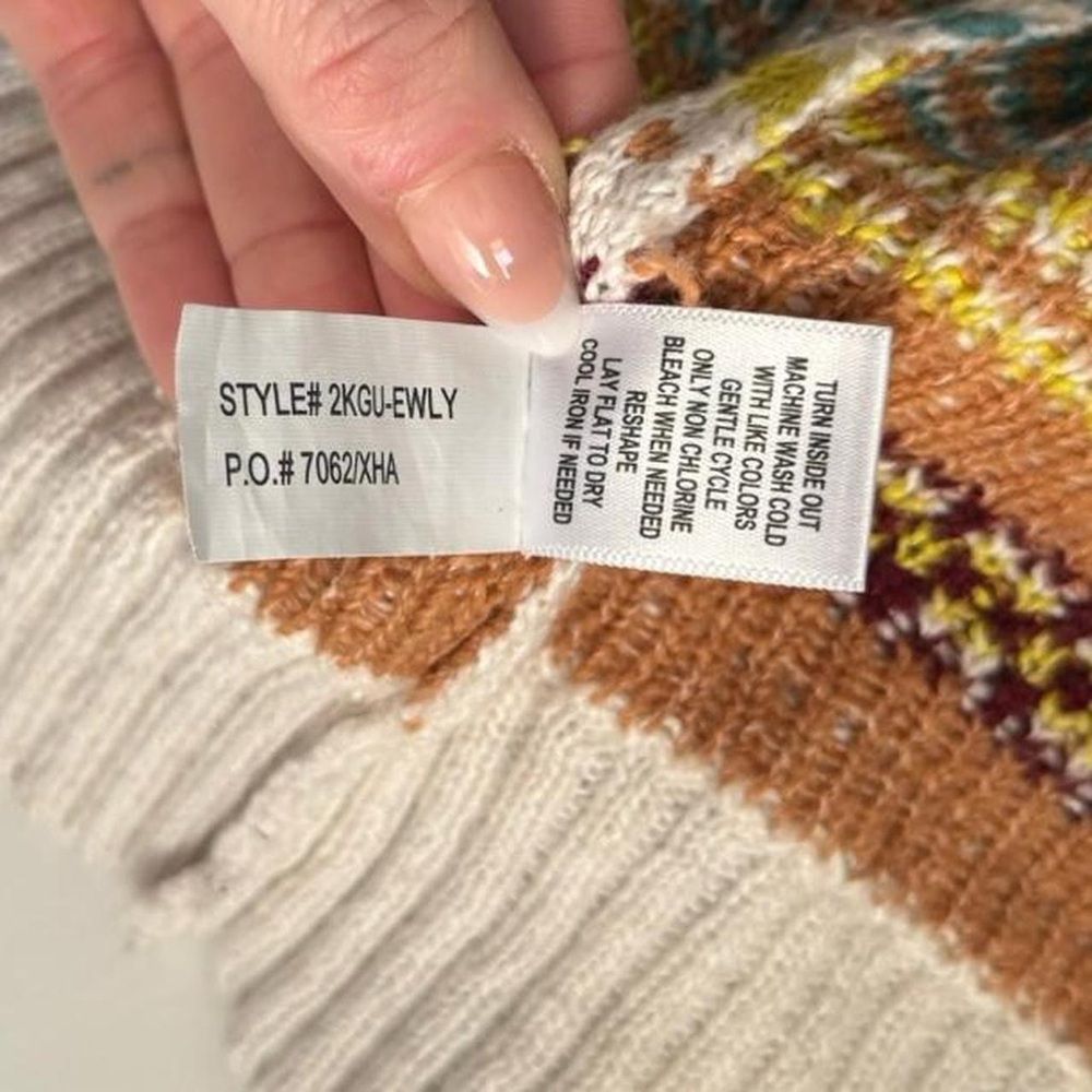 Cottagecore Multicolor Zig Zag Fair Isle Striped Knit Cropped V-Neck Cardigan M - Picture 7 of 7